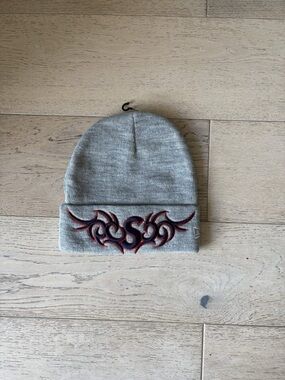 Supreme Gray Beanie with Red and Black Embroidered Tribal S